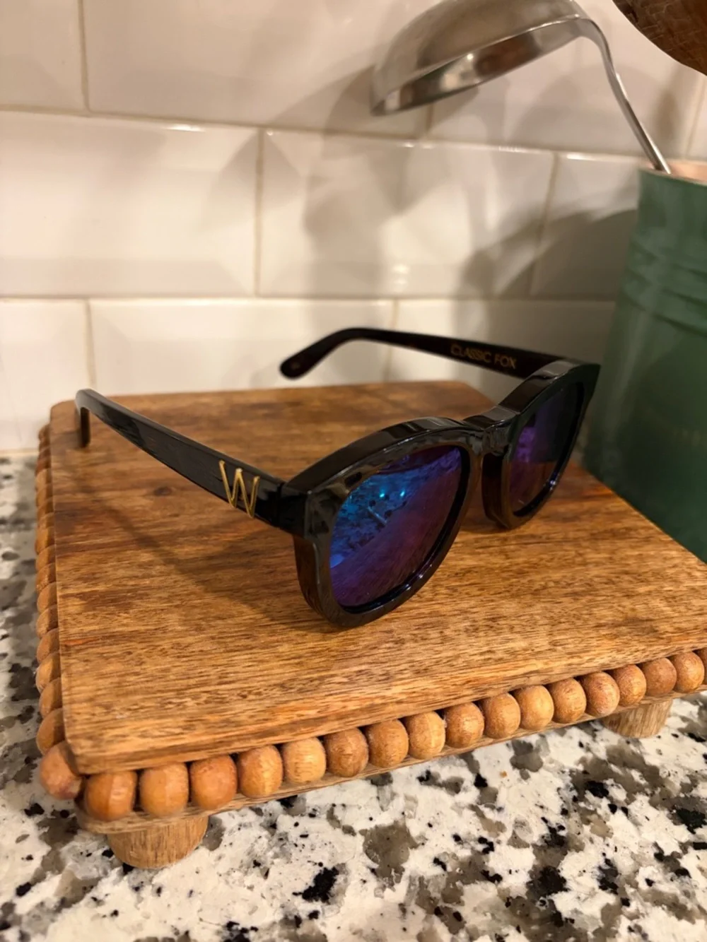 Wildfox sunnies classic fox blue green shades sunglasses